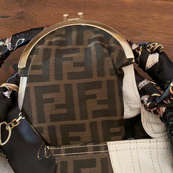 FENDI SPY BAG - Picture 6 of 16